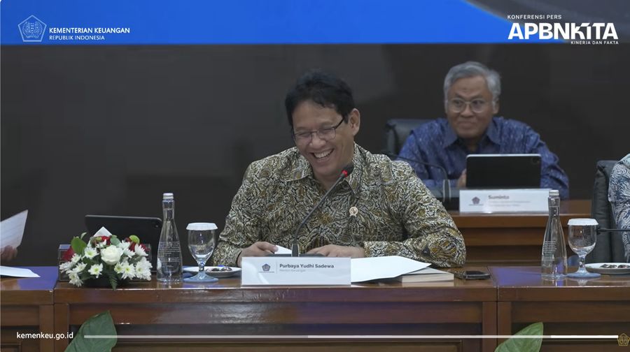 Menteri Keuangan (Menkeu), Purbaya Yudhi Sadewa dan jajaran melakukan konferensi pers APBNKITA di Jakarta, Senin (8/1/2026). (Tangkapan Layar Youtube/Kementerian Keuangan RI)