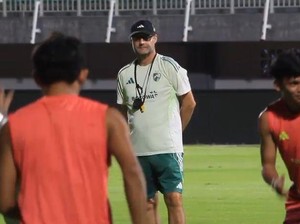 PSM Disanksi FIFA, Tomas Trucha Pede Bisa Rekrut 2 Pemain Baru Lagi