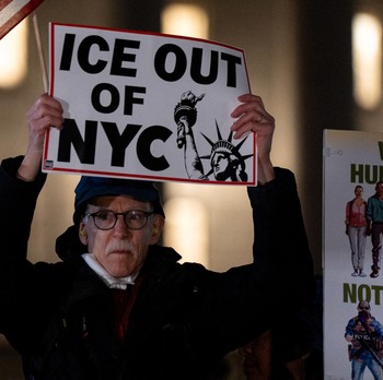 Potret Warga AS Ngamuk ke Trump Usai Warga Ditembak Mati Agen Imigrasi