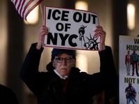 Potret Warga AS Ngamuk ke Trump Usai Warga Ditembak Mati Agen Imigrasi