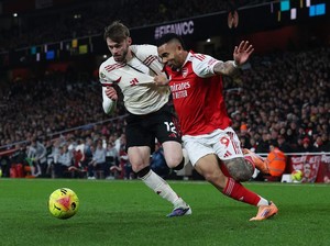 Alot, Arsenal Vs Liverpool Selesai 0-0