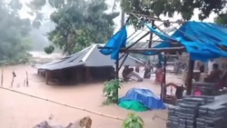 Banjir Rendam Tiga Desa di Sekotong Lombok Barat, Rumah Warga Roboh