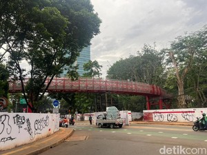Progres Taman Bendera Pusaka Jaksel yang Diresmikan Bulan Depan, Ada Skybridge