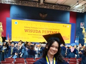 Kisah Lea, Wisudawan Terbaik Magister ITB yang Bedah Kampung Sewu Solo