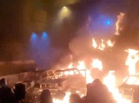 Iran Chaos! Warga Turun ke Jalan Kutuk Khamenei & Masjid Dibakar