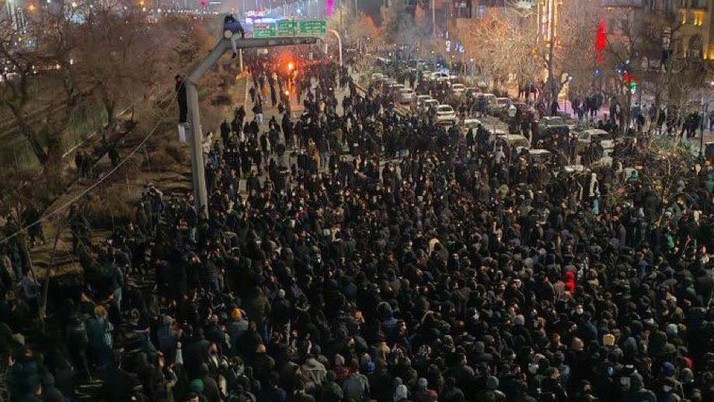 Iran di Titik Kritis, dari Ekonomi Menuju Bayang-Bayang Revolusi