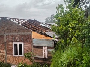 Hujan-Puting Beliung Terjang Taput, 70 Rumah Rusak dan 69 Terendam
