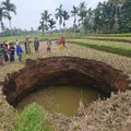 Heboh Sinkhole Muncul di Sumatra Barat, Pakar UGM Ungkap Faktanya
