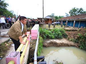 Banjir OKU Timur Disebabkan Penyempitan Aliran Sungai di OKI