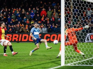 Gol Justin Hubner Bikin Go Ahead Eagles Vs Fortuna Sittard Imbang 2-2