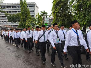 Video: Petugas Haji Bandel? Siap-Siap Balikin Uang Negara 100%!