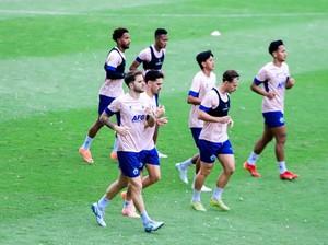 Prediksi Susunan Pemain Persik Kediri Vs Dewa United
