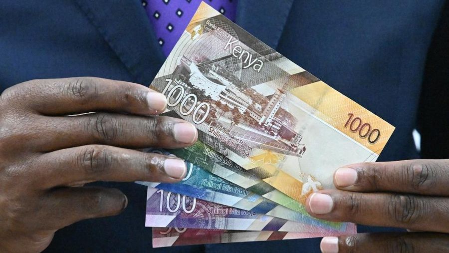 Uang kertas shilling Kenya. (SIMON MAINA / AFP)