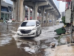 Warga Sebut Banjir di Kelapa Gading Tak Separah Tahun Lalu