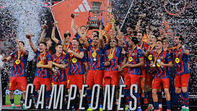 Momen Barcelona Juara PIala Super Spanyol Usai Libas Real Madrid