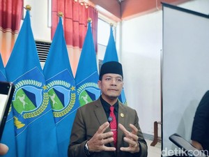 Bupati Dompu Rotasi-Mutasi 15 Pejabat Eselon II
