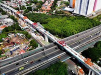 Lintasan LRT Jakarta di Atas Tol Wiyoto Wiyono Tersambung 100%