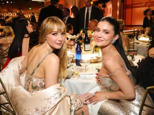 Bedah Fashion & Makeup Artis Golden Globes 2026, Nonton Live TikTok Wolipop!