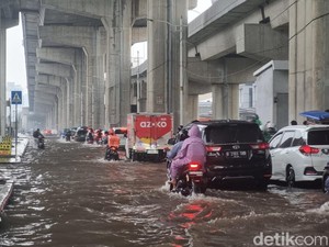 Walkot Ungkap Banjir di Jakut Kemarin Akibat Hujan Ekstrem 192 Mm Sehari