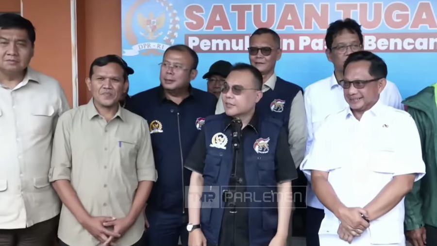 KOnferensi pers pimpinan DPR RI, Satgas pemulihan bencana DPR RI dengan pemerintah. (YouTube/DPR RI)