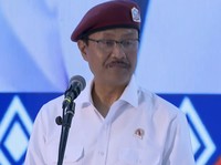 Menteri Sosial Indonesia, Saifullah Yusuf menyampaikan sambutan saat acara peresmian 166 Soklah Rakyat di 34 Provinsi, Banjarbaru, Senin (12/2026). (YouTube/Sekretariat Presiden)