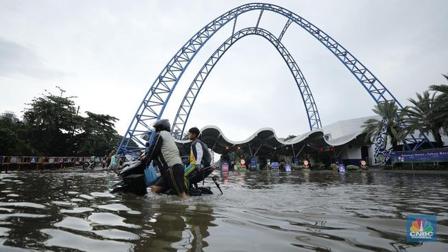 Penampakan Ancol Kebanjiran, Kendaraan Ga Gerak-Macet Panjang
