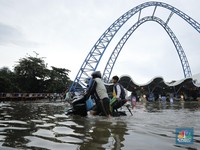 Penampakan Ancol Kebanjiran, Kendaraan Ga Gerak-Macet Panjang