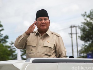 Prabowo Sebut Ada Orang Pintar di RI tapi Serakah: Mau Atur Impor dari Luar