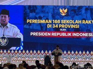 Prabowo Puji Penampilan Baris-berbaris Siswa Saat Peresmian Sekolah Rakyat