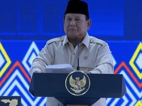 Momen Prabowo Terharu Murid Sekolah Rakyat Juara Olimpiade Matematika