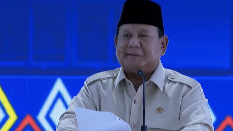 Presiden Prabowo menyampaikan sambutan saat peresmian 166 Soklah Rakyat di 34 Provinsi, Banjarbaru, Senin (12/2026). (YouTube/Sekretariat Presiden)