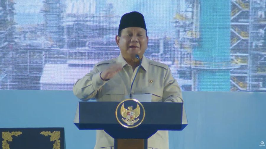 Presiden Prabowo Subianto saat menyampaikan sambutan dalam Peresmian Infrastruktur Energi Terintegrasi Pertamina RDMP Balikpapan, Kalimantan Timur, Senin (12/1/2026). (Tangkapan Layar Youtube/KementerianESDM)