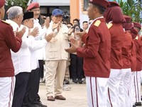 Prabowo Gelontorkan Rp805 T Buat Program Prioritas: MBG-Sekolah Rakyat