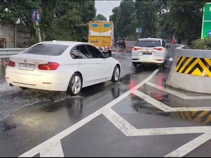 Tol Sedyatmo Arah Bandara Soetta Masih Tergenang, Mobil Pompa Air Siaga
