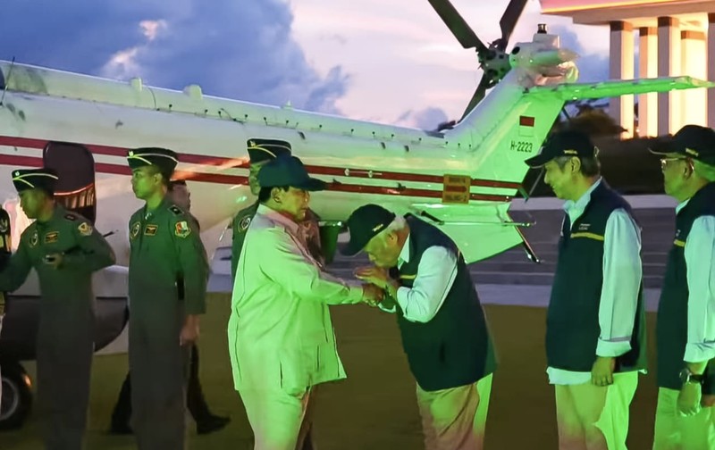 Presiden Prabowo Subianto tiba di Ibu Kota Nusantara (IKN) pada Senin, 12 Januari 2026 sekitar pukul 18.44 WITA. (Dok. OIKN)