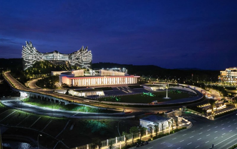 Presiden Prabowo Subianto tiba di Ibu Kota Nusantara (IKN) pada Senin, 12 Januari 2026 sekitar pukul 18.44 WITA. (Dok. OIKN)