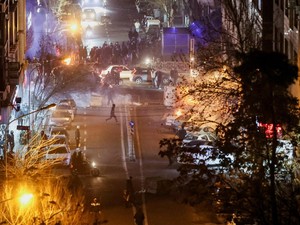 Pejabat Iran: 2.000 Orang Tewas dalam Aksi Demo Besar-besaran