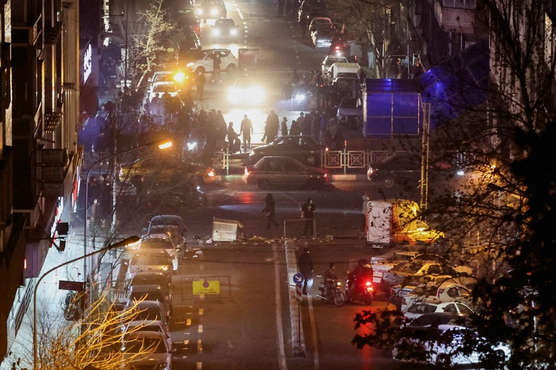 Protes atas anjloknya nilai mata uang di Teheran, Iran, Kamis (8/1/2026). (Stringer/WANA via REUTERS)