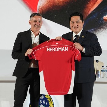 Momen PSSI Perkenalkan John Herdman sebagai Pelatih Timnas Indonesia