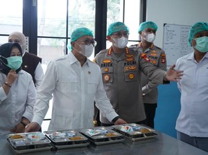 Menko Pangan Apresiasi Dapur SPPG Polres Jakarta Utara