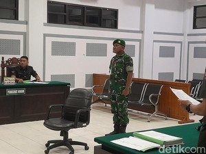 Anggota TNI Peras Mantan Pakai Rekaman VCS Dituntut 2 Tahun dan Dipecat