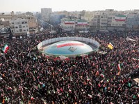 Penampakan Lautan Manusia di Taheran, Beri Pesan Ini untuk Trump