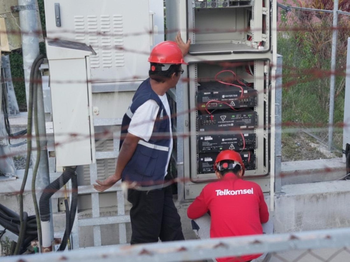 Telkomsel Pulihkan dan Stabilkan Jaringan Pasca Banjir di Sumatera