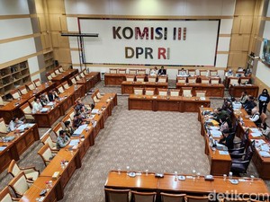 Komisi III DPR Tindak Lanjuti soal Tunjangan Hakim Ad Hoc, Minta Tak Mogok