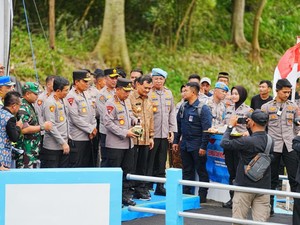 Kapolri Resmikan 19 Jembatan Merah Putih Presisi di Jateng, Perlancar Mobilitas Masyarakat