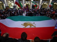 Iran Banjir Darah, Trump Ancam Serangan Mematikan Gulingkan Khamenei