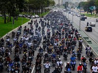 Potret Konvoi Motor Ribuan Demonstran Kepung Jantung Venezuela