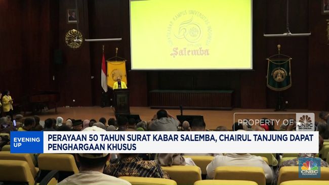 Perayaan 50 Tahun Surat Kabar Salemba,Chairul Tanjung Dapat Penghargan