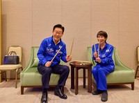 Gaya PM Jepang & Presiden Korsel Main Drum Bareng, Bawakan Lagu BTS