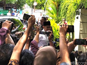Kaesang-3 Ketua DPW PSI Temui Jokowi di Solo
